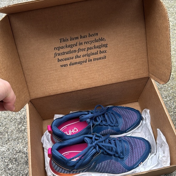 Ryka Women’s Graphite Training Shoe in Navy/Pink - Picture 13 of 13